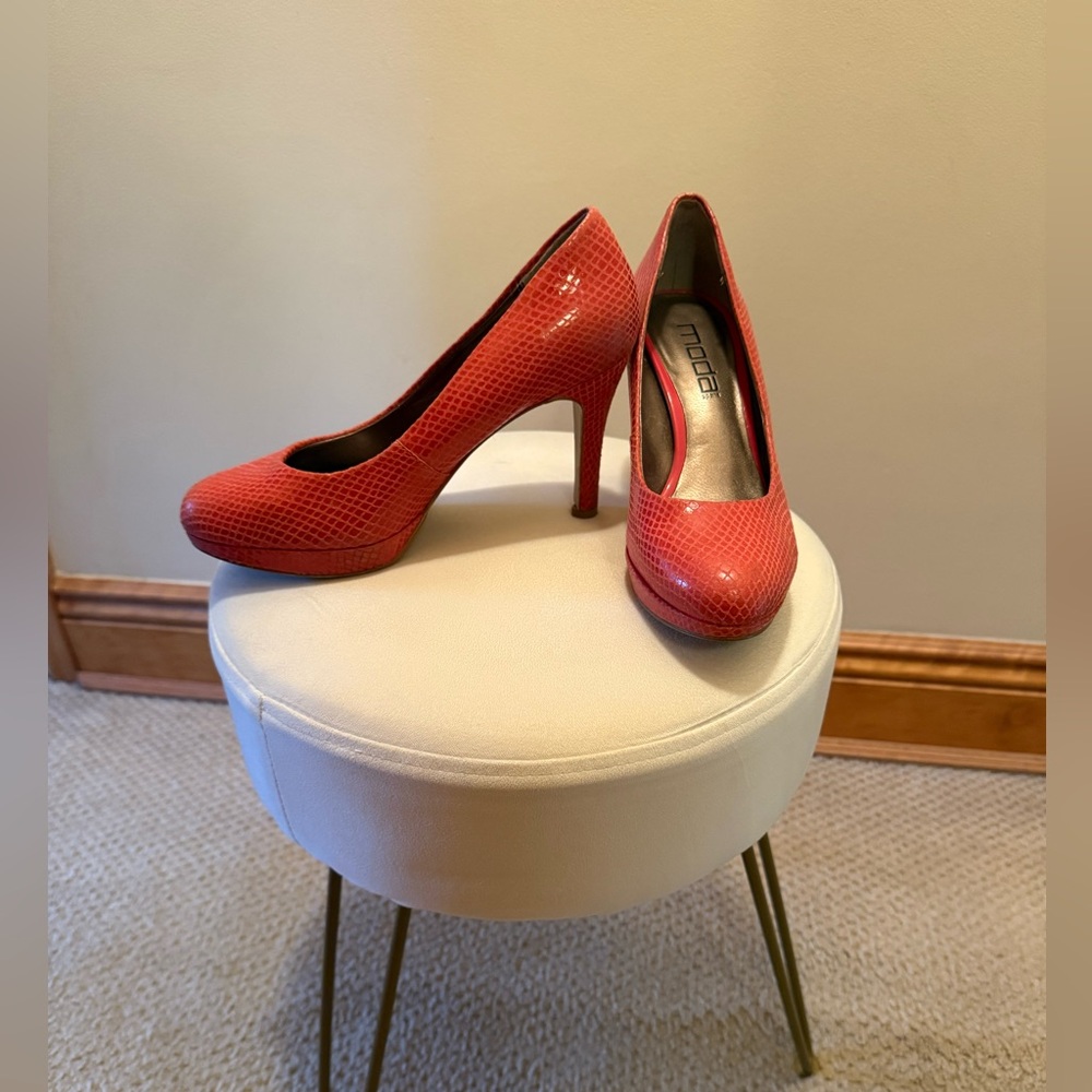 Moda Coral Platform Shoes Vibrant Style